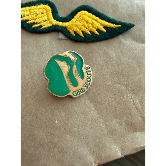 Girl Scout Membership Star Patch Wings Pin Badge Set Kids - Picture 2 of 2